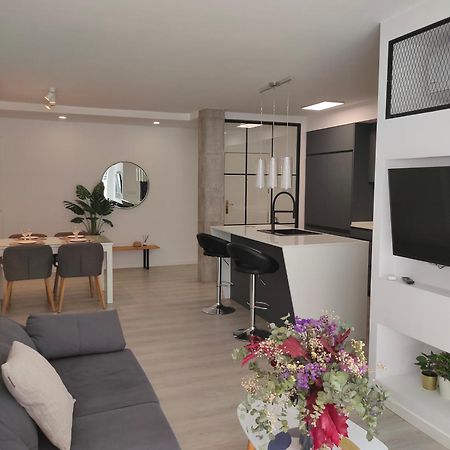 Casa Mallen, Con Amplia Terraza, En El Barrio De Nervion Seville Ngoại thất bức ảnh