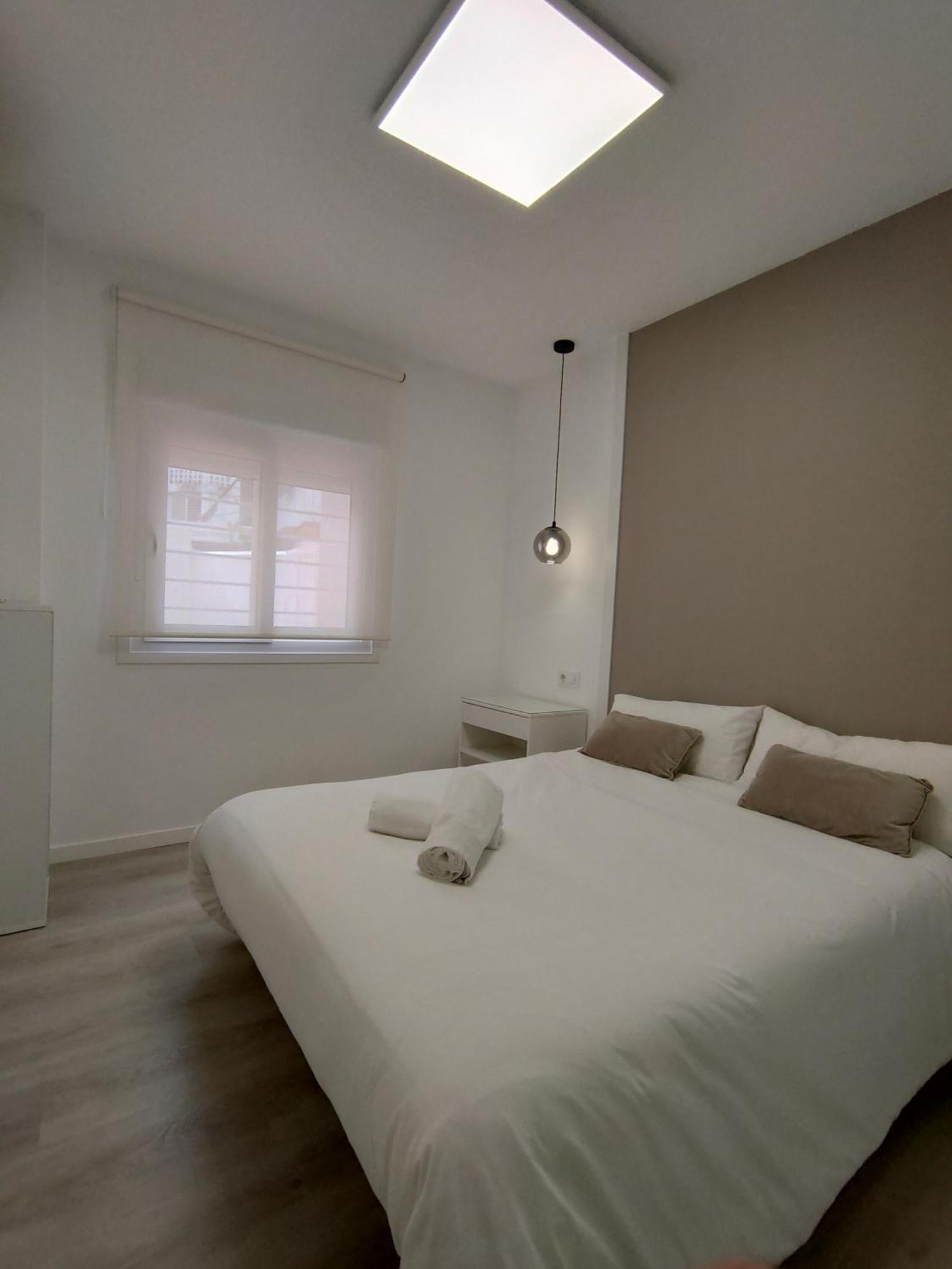 Casa Mallen, Con Amplia Terraza, En El Barrio De Nervion Seville Ngoại thất bức ảnh